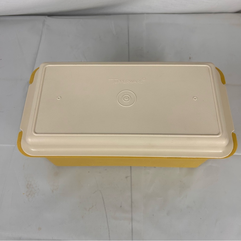 Vintage Tupperware Loaf Keeper Mustard Yellow & Cream Made in Canada Retro 70s